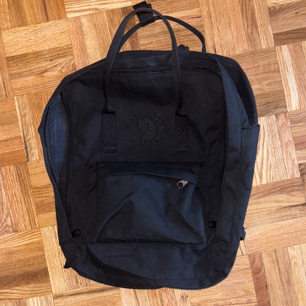 Fjallraven Kånken Midnight Backpack
